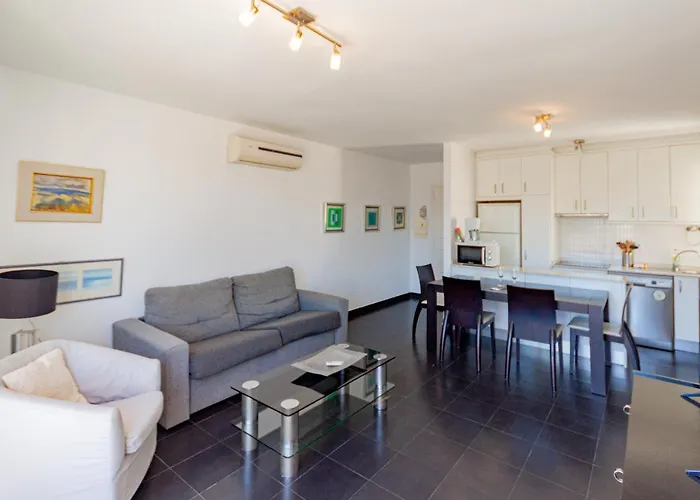 Апартаменти Inmovecos Con Vistas A La Piscina Alisios 312